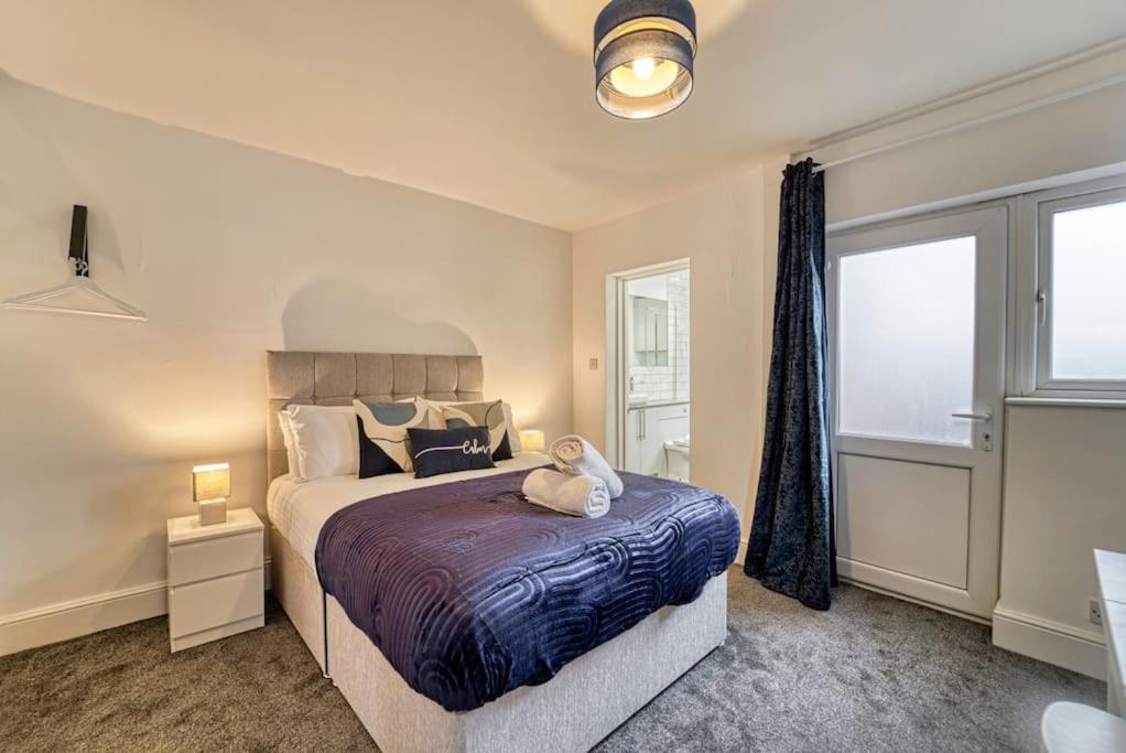 Host & Stay - Droitwich Road Apartment 우스터 외부 사진