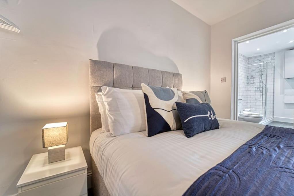 Host & Stay - Droitwich Road Apartment 우스터 외부 사진