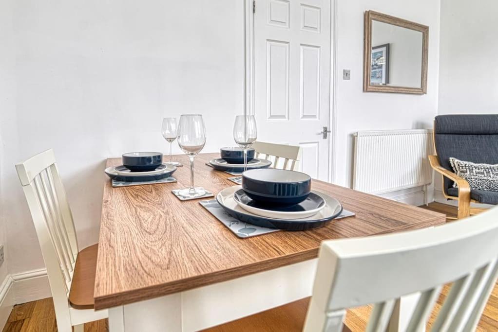 Host & Stay - Droitwich Road Apartment 우스터 외부 사진